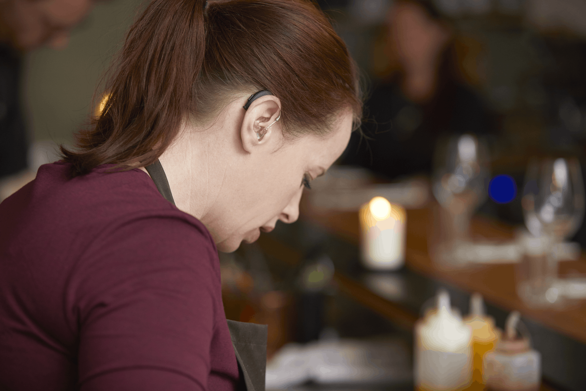 En la cocina - Sobre la oreja